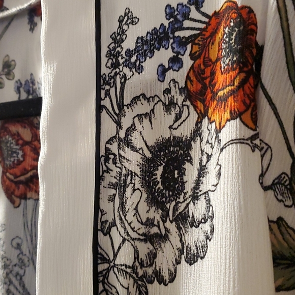 Short Kimono Cover-up/ Cardigan - Picture 3 of 4